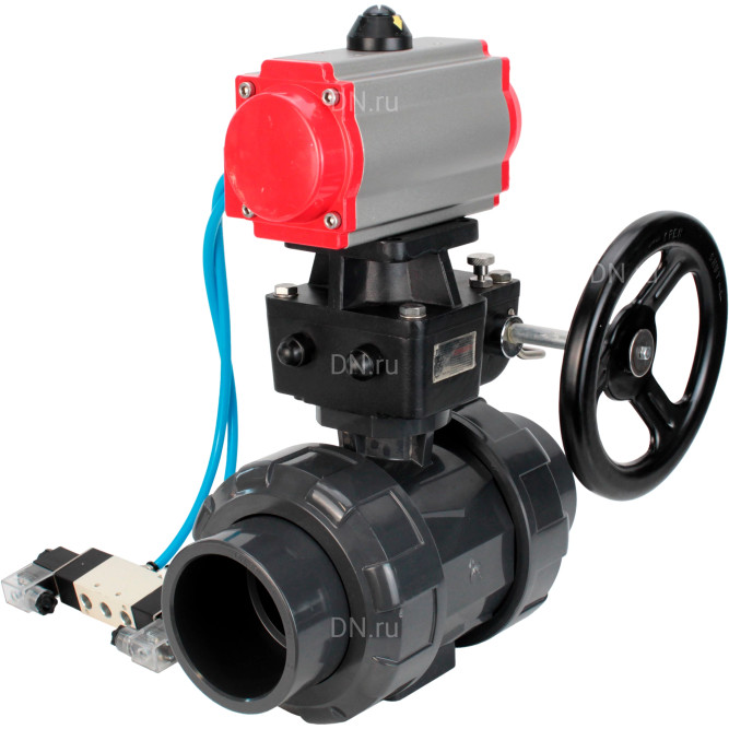 Кран шаровой BV4242E-FP-GRM-ISO Дн32 Ру10 полнопроходной, корпус - НПВХ, шар - НПВХ, уплотнение - EPDM, с пневмоприводом PA-DA-052, пневмораспределителем 4V320-08 AC220V и ручным дублером MON1-250-T26-ISO в Барнауле