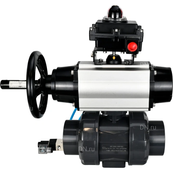 Кран шаровой BV4242E-FP-GRM-ISO Дн25 Ру10 полнопроходной, корпус - НПВХ, шар - НПВХ, уплотнение - EPDM, с пневмоприводом PA-DA-105-1, пневмораспределителем 4V320-08 AC220V и БКВ APL-410N EX в Барнауле