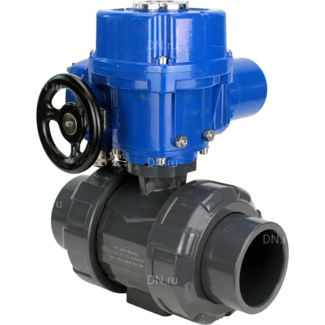Кран шаровой BV4242E-FP-GRM-ISO Дн40 Ру10 полнопроходной, корпус - НПВХ, шар - НПВХ, уплотнение - EPDM, с электроприводом QT-N-005M-O2-380VAC-У1 с моментной муфтой и штурвалом в Барнауле