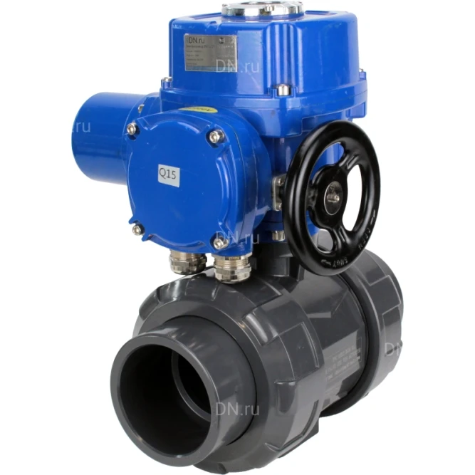 Кран шаровой BV4242E-FP-GRM-ISO Дн40 Ру10 полнопроходной, корпус - НПВХ, шар - НПВХ, уплотнение - EPDM, с электроприводом QT-N-005M-O2-380VAC-У1 с моментной муфтой и штурвалом в Барнауле