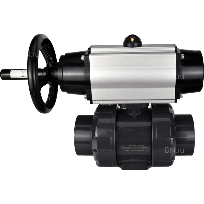 Кран шаровой BV4242E-FP-GRM-ISO Дн80 Ру10 полнопроходной, корпус - НПВХ, шар - НПВХ, уплотнение - EPDM, с пневмоприводом PA-DA-105-1 двойного действия со штурвалом в Барнауле